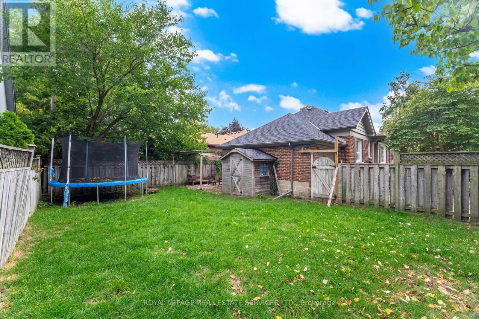 27 Lothian Avenue, Toronto, Ontario  M8Z 4J9 - Photo 30 - W12451557