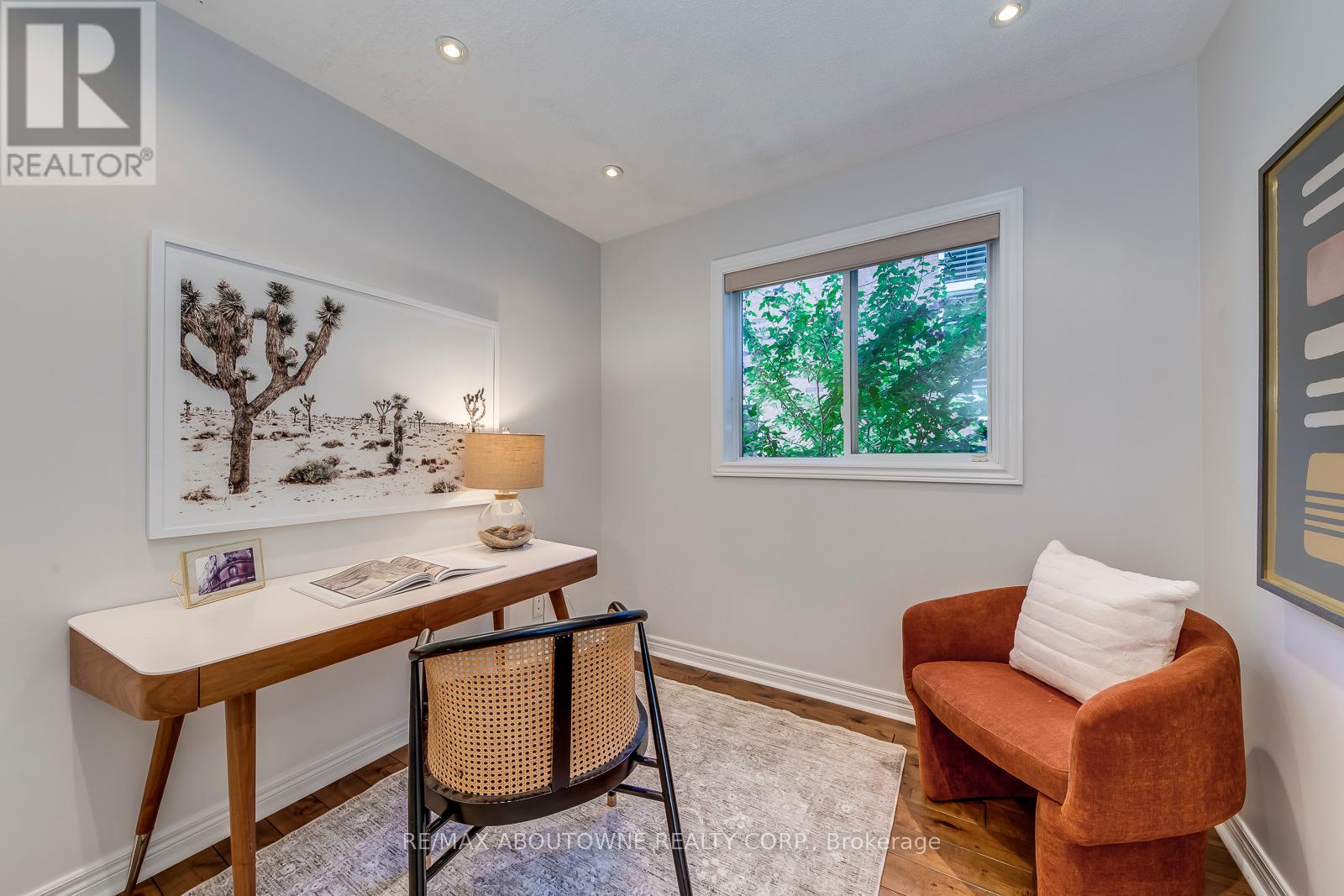 2491 Logan Avenue, Oakville, Ontario  L6H 6S1 - Photo 15 - W12451563
