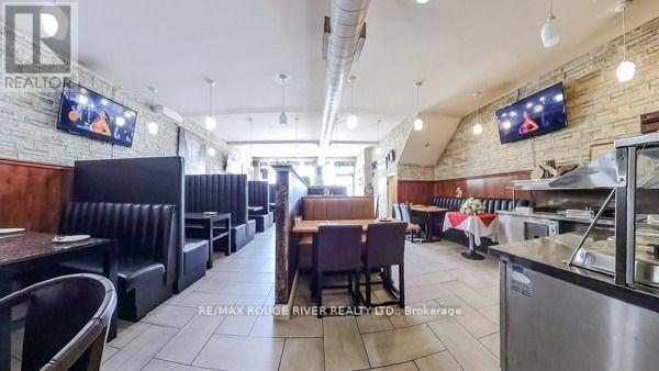 1 - 47 Queen Street W, Brampton (Downtown Brampton), Ontario  L6Y 1L9 - Photo 10 - W12451571