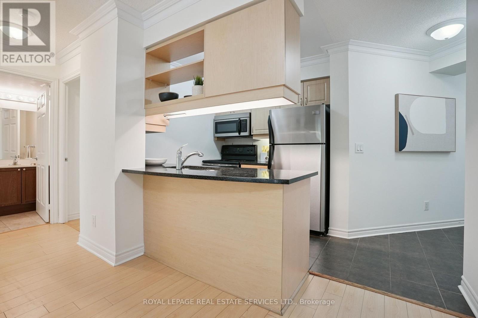 209 - 2379 Central Park Drive, Oakville (Ro River Oaks), Ontario  L6H 0E3 - Photo 15 - W12451578