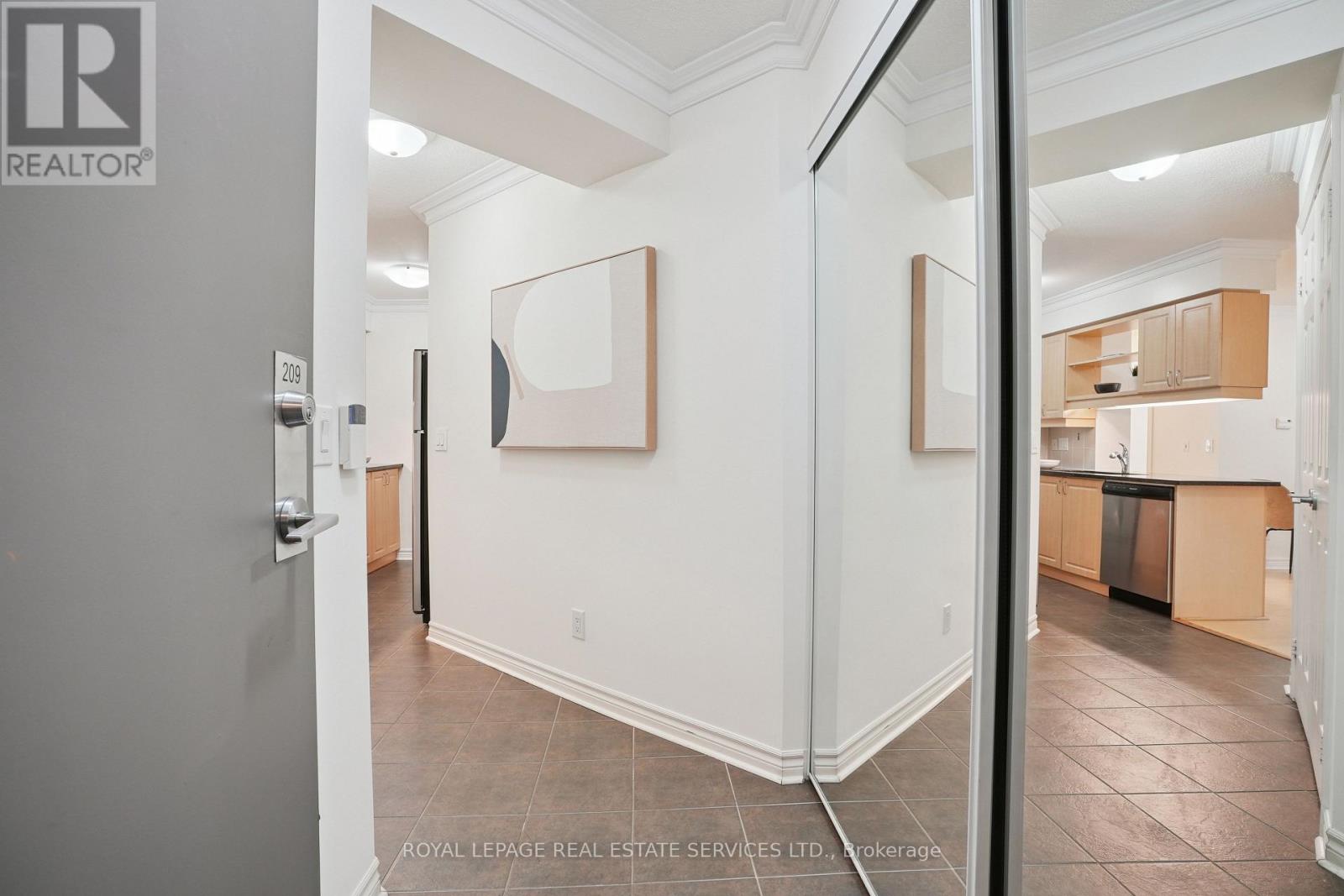 209 - 2379 Central Park Drive, Oakville (Ro River Oaks), Ontario  L6H 0E3 - Photo 6 - W12451578