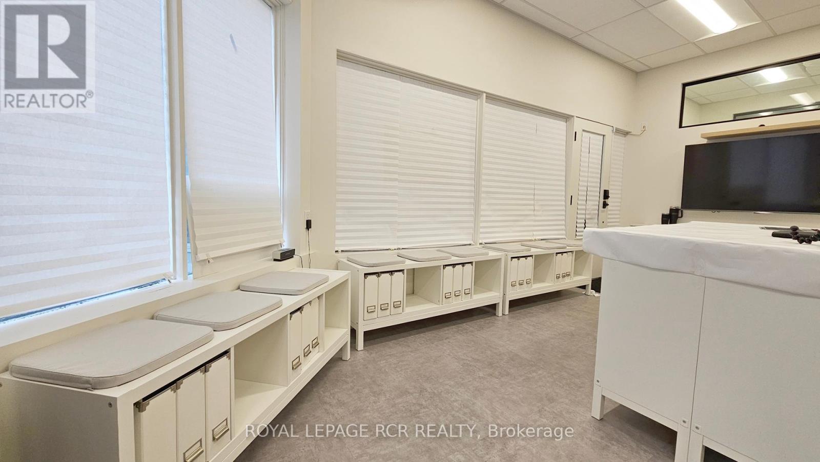 E3 - 18 King Street E, Caledon, Ontario  L7E 1E8 - Photo 11 - W12451582