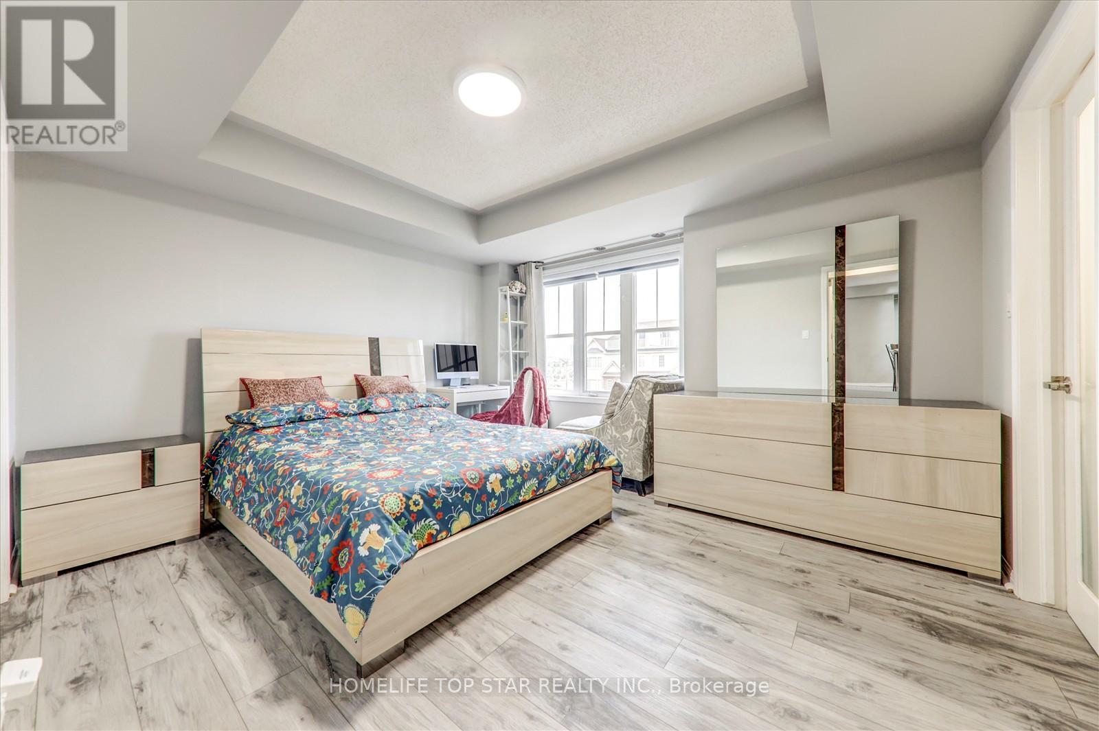 6 - 710 Neighbourhood Circle, Mississauga, Ontario  L5B 0B4 - Photo 20 - W12451609