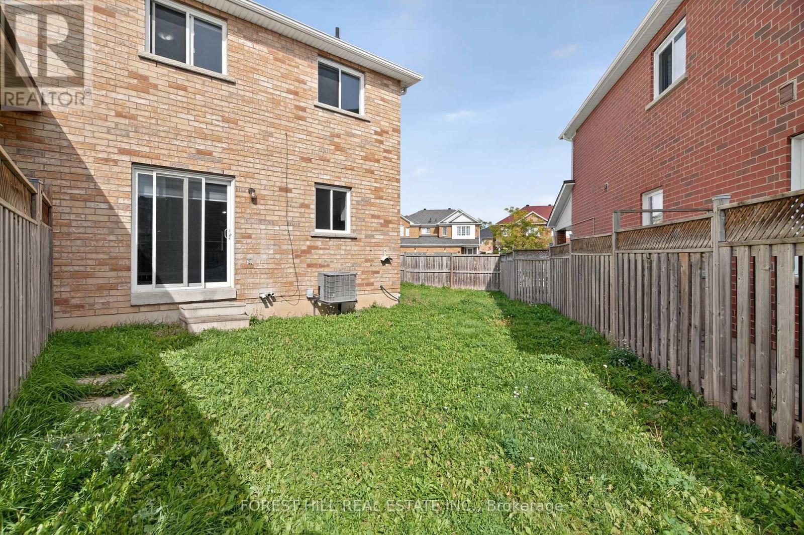 19 Rednor Drive, Brampton (Bram East), Ontario  L6P 1P4 - Photo 27 - W12451610