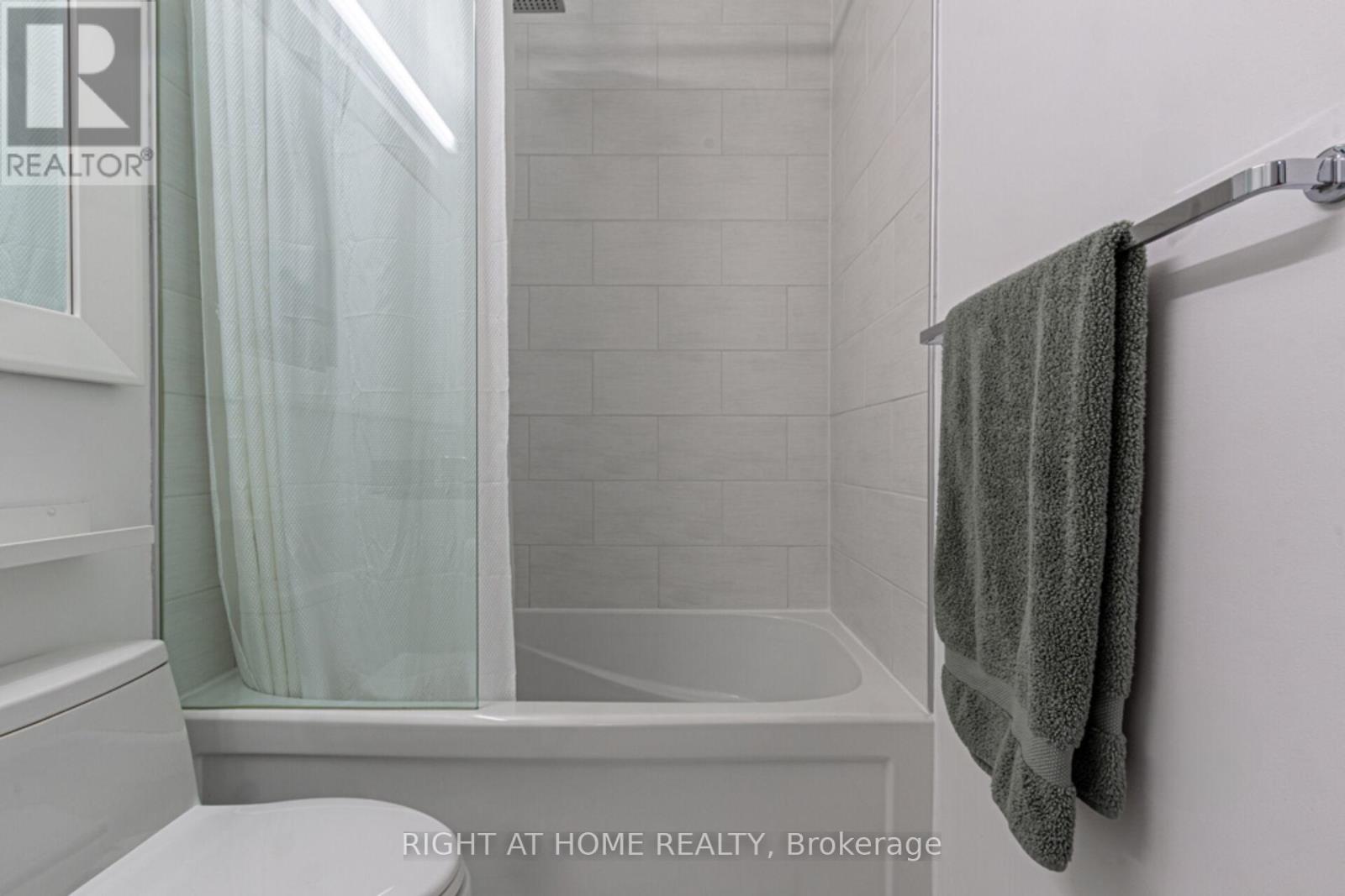 2605 - 88 Park Lawn Road, Toronto, Ontario  M8Y 0B5 - Photo 22 - W12451612