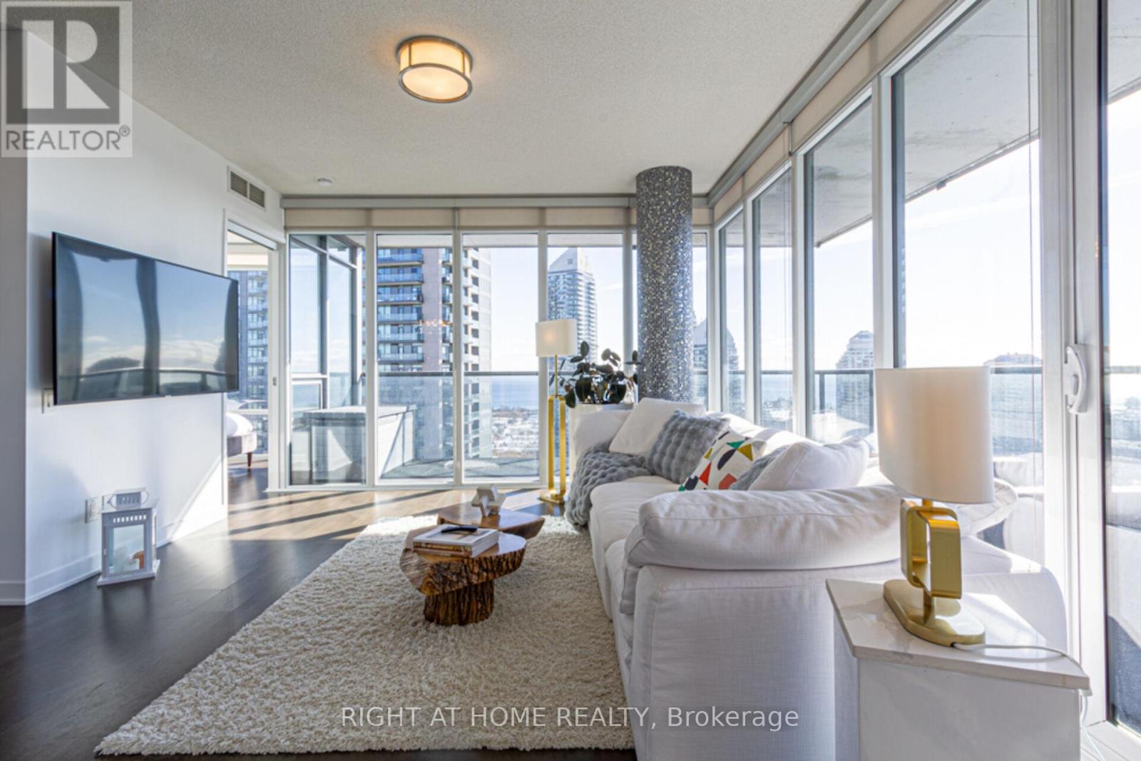 2605 - 88 Park Lawn Road, Toronto, Ontario  M8Y 0B5 - Photo 32 - W12451612