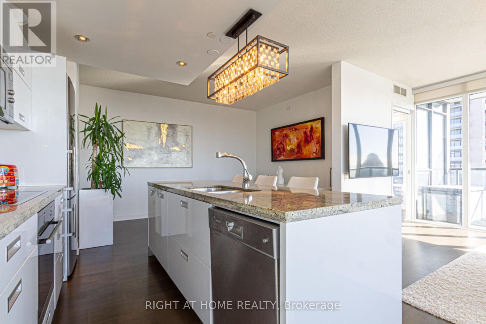 2605 - 88 Park Lawn Road, Toronto, Ontario  M8Y 0B5 - Photo 34 - W12451612
