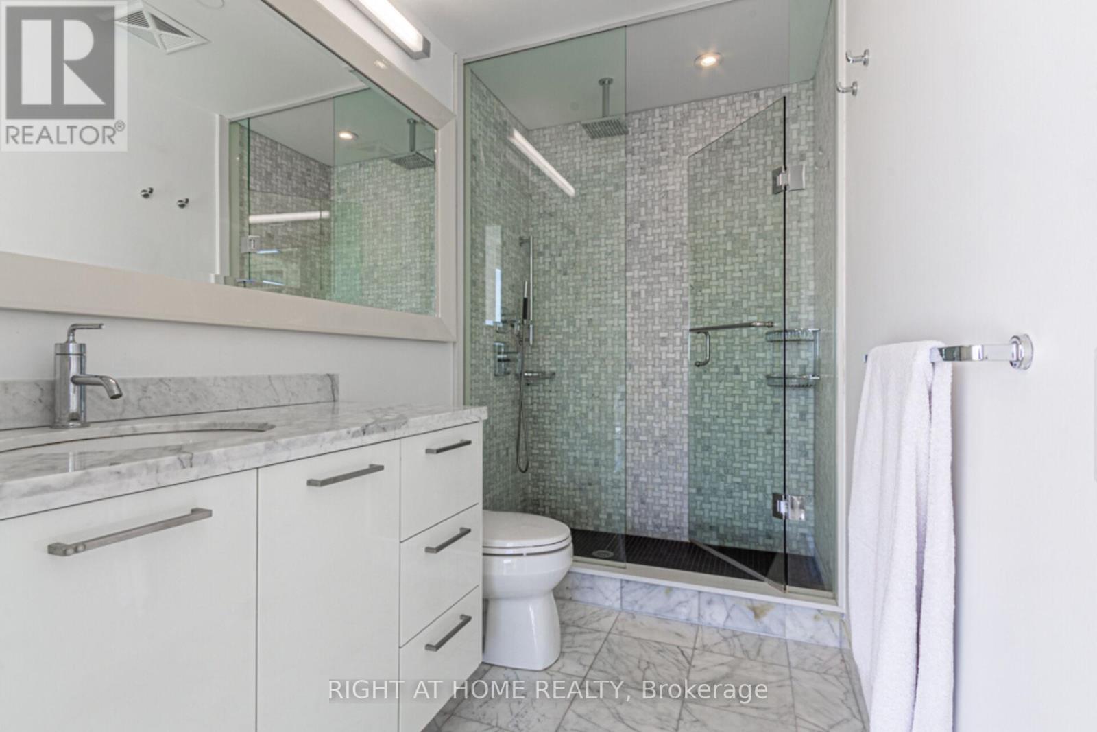 2605 - 88 Park Lawn Road, Toronto, Ontario  M8Y 0B5 - Photo 38 - W12451612