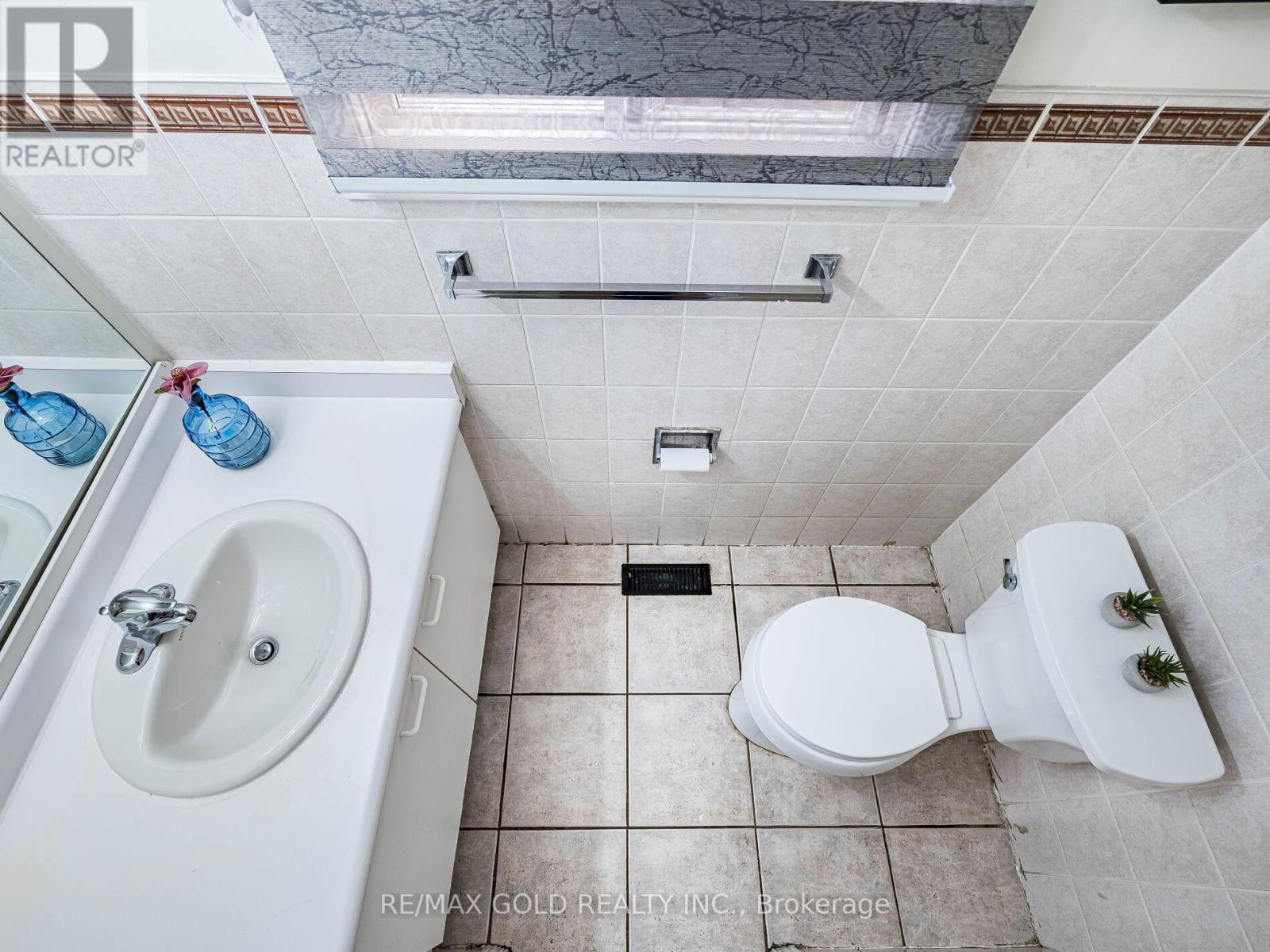 80 Timberlane Drive, Brampton (Fletcher's Creek South), Ontario  L6Y 4V7 - Photo 18 - W12451623