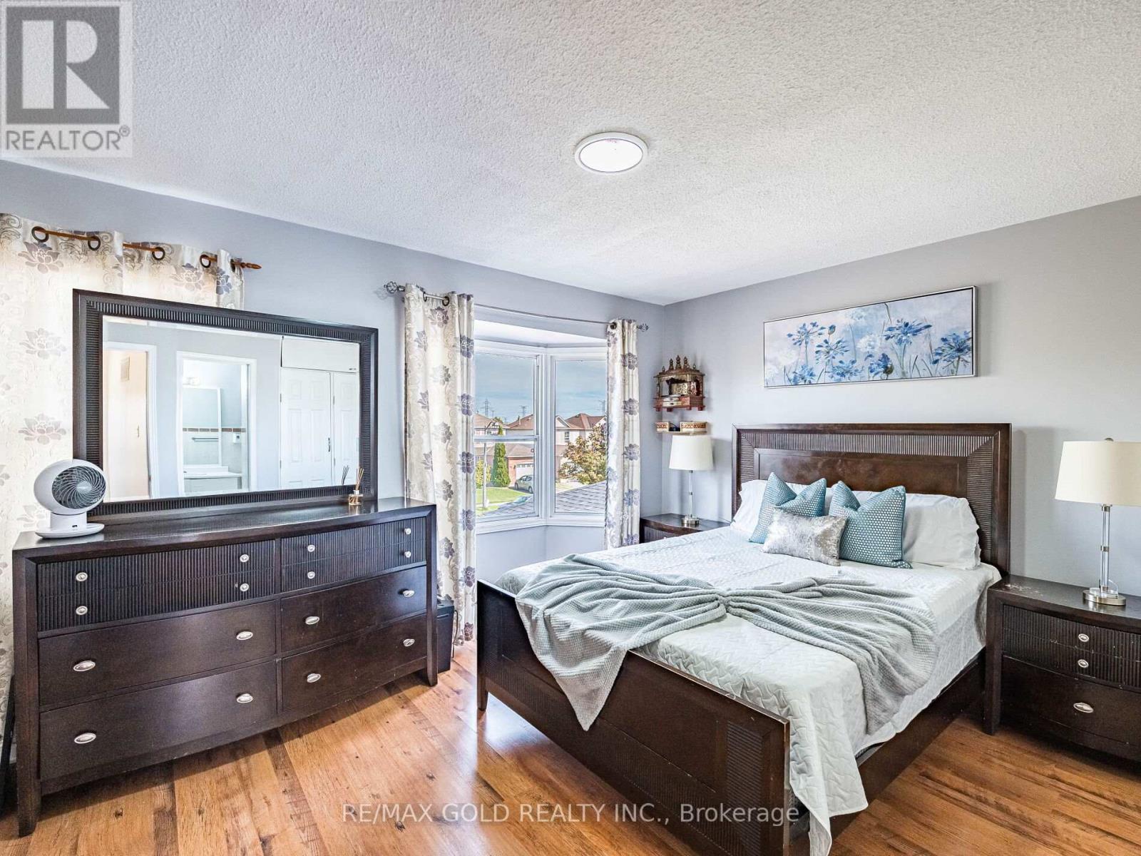 80 Timberlane Drive, Brampton (Fletcher's Creek South), Ontario  L6Y 4V7 - Photo 19 - W12451623