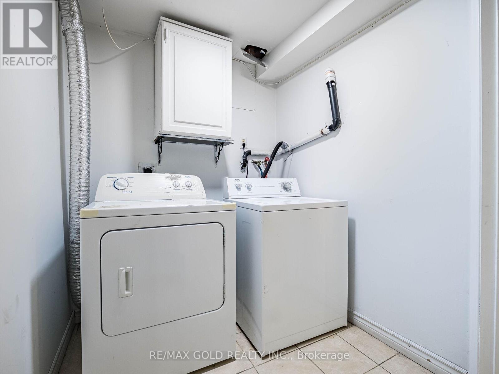 80 Timberlane Drive, Brampton (Fletcher's Creek South), Ontario  L6Y 4V7 - Photo 30 - W12451623