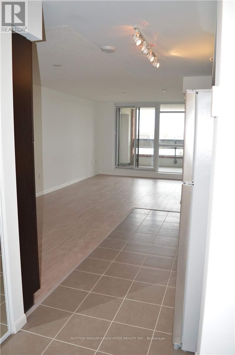714 - 830 Lawrence Avenue W, Toronto, Ontario  M6A 1C3 - Photo 5 - W12451659