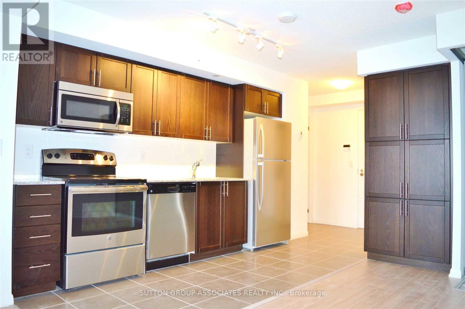 714 - 830 Lawrence Avenue W, Toronto, Ontario  M6A 1C3 - Photo 7 - W12451659