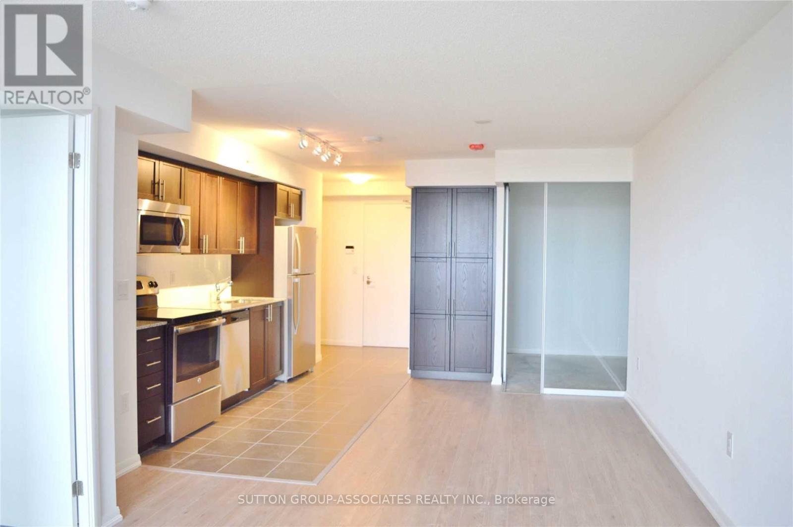 714 - 830 Lawrence Avenue W, Toronto, Ontario  M6A 1C3 - Photo 8 - W12451659