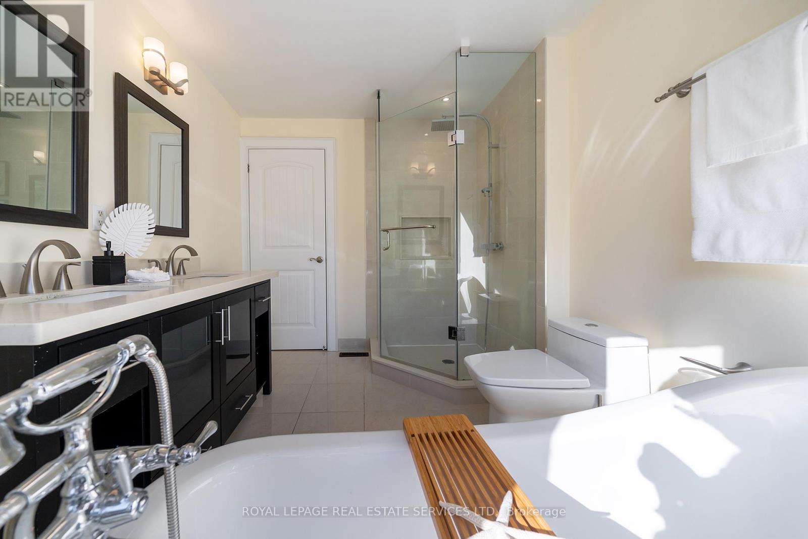 3278 Credit Heights Drive, Mississauga, Ontario  L5C 2L7 - Photo 34 - W12451672