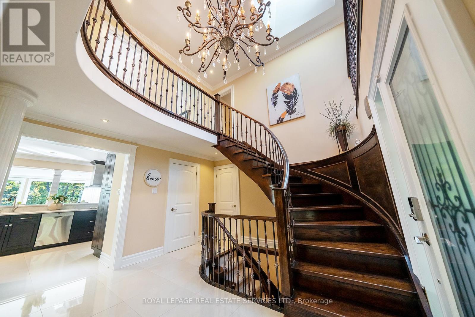 3278 Credit Heights Drive, Mississauga, Ontario  L5C 2L7 - Photo 8 - W12451672