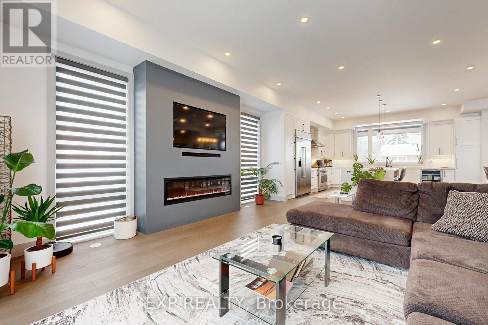 169 Euston Road, Burlington (Appleby), Ontario  L7L 4V7 - Photo 6 - W12451687