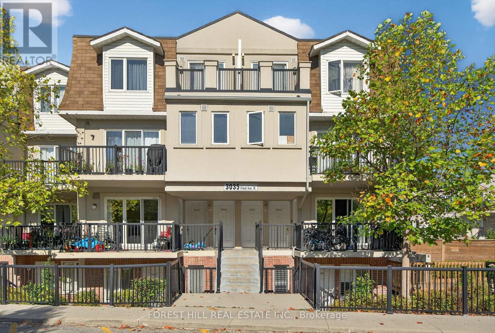 2022 - 3035 Finch Ave Avenue W, Toronto, Ontario  M9M 0A3 - Photo 1 - W12451688