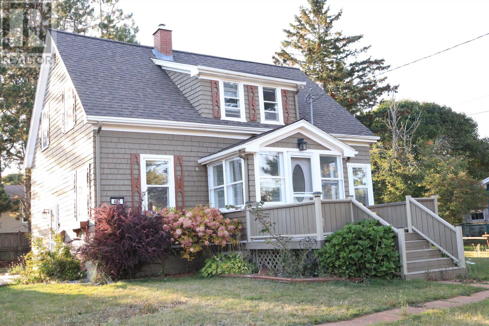 487 South Drive, Summerside, Prince Edward Island  C1N 3Z5 - Photo 1 - 202525417