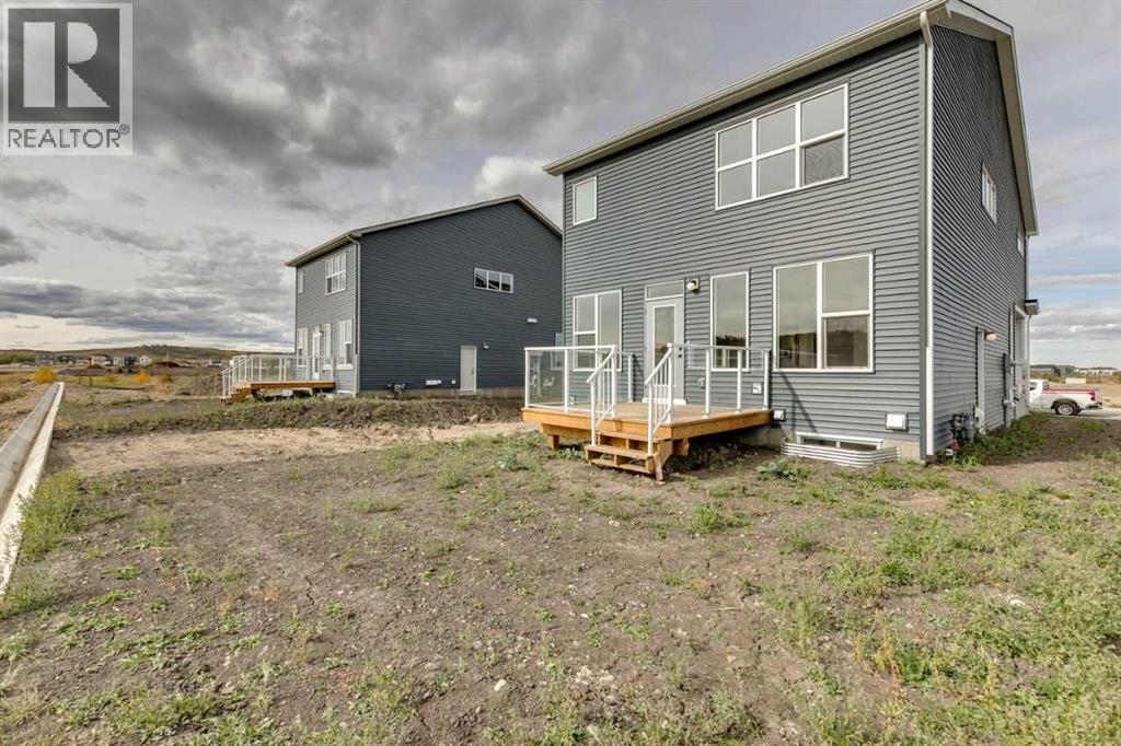 23 Creekstone Green Sw, Calgary, Alberta  T2X 5W4 - Photo 3 - A2216897