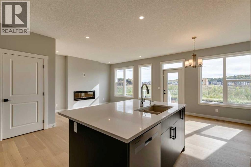23 Creekstone Green Sw, Calgary, Alberta  T2X 5W4 - Photo 16 - A2216897