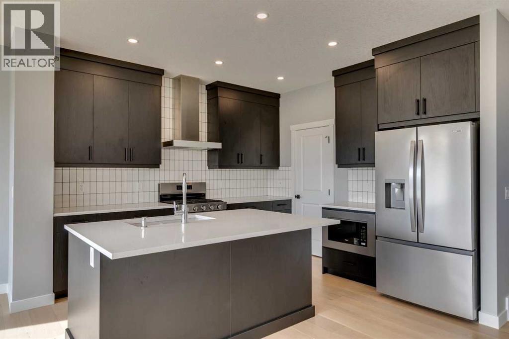 23 Creekstone Green Sw, Calgary, Alberta  T2X 5W4 - Photo 8 - A2216897