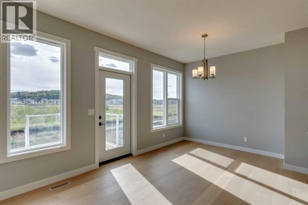 23 Creekstone Green Sw, Calgary, Alberta  T2X 5W4 - Photo 10 - A2216897