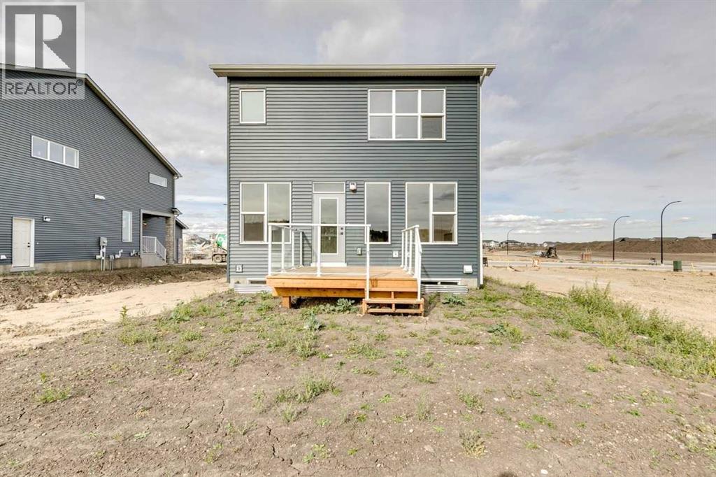 23 Creekstone Green Sw, Calgary, Alberta  T2X 5W4 - Photo 4 - A2216897
