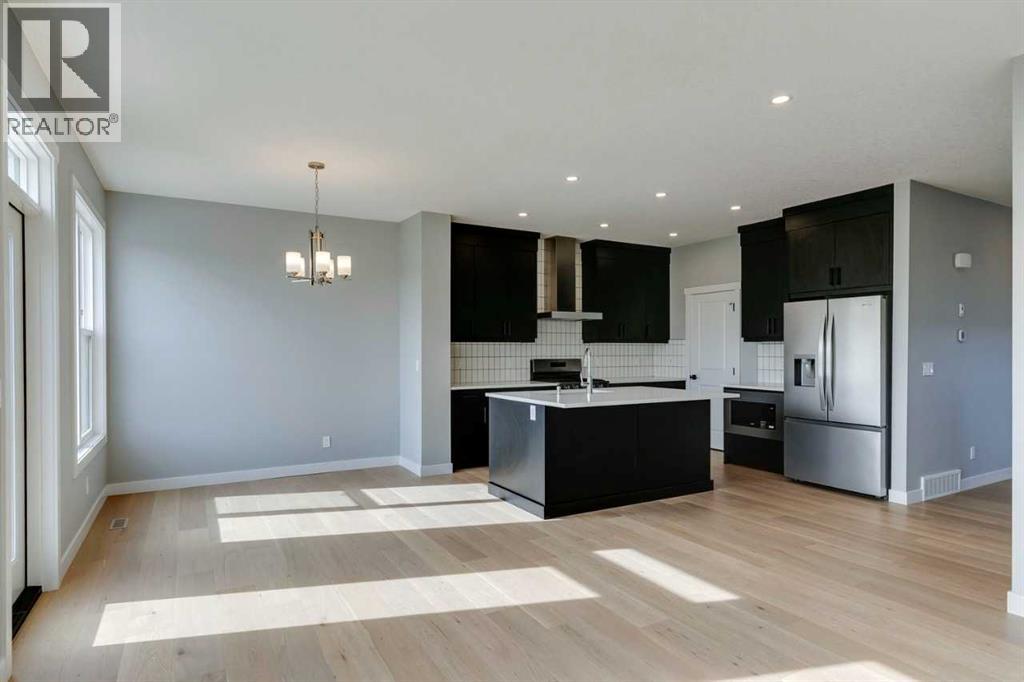 23 Creekstone Green Sw, Calgary, Alberta  T2X 5W4 - Photo 13 - A2216897