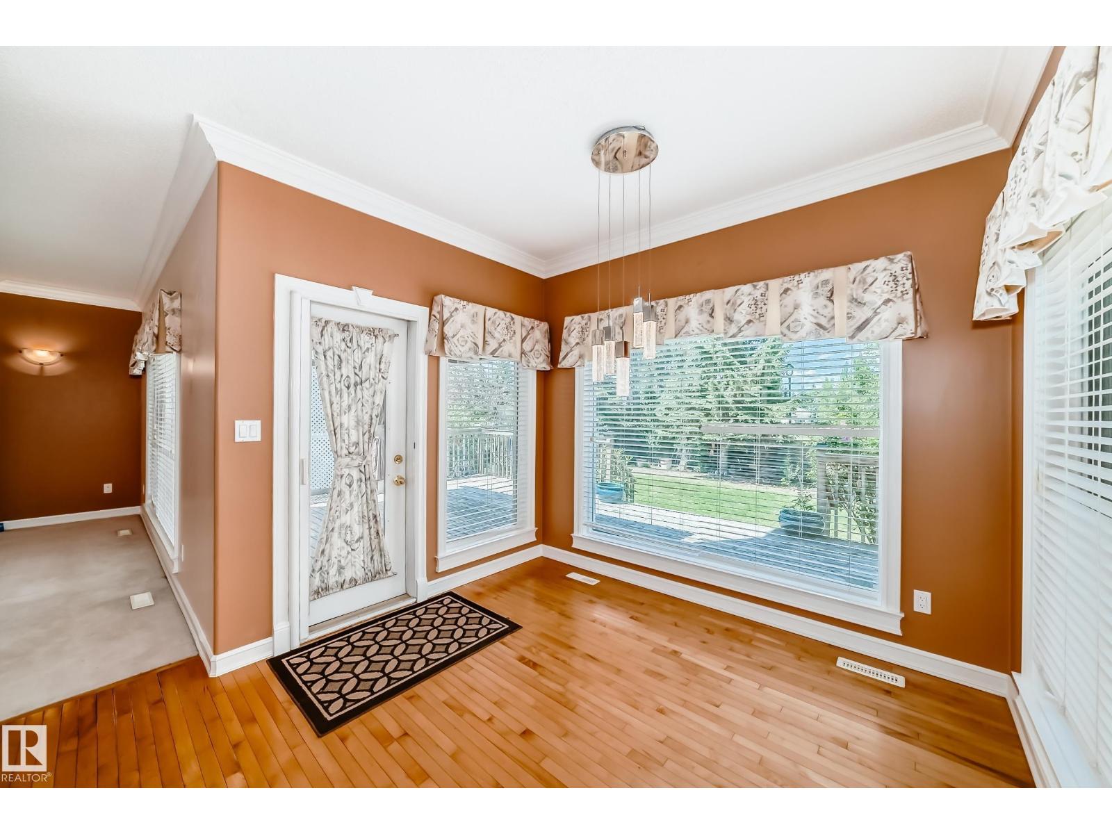 318 Darlington Cr Nw, Edmonton, Alberta  T6M 2R9 - Photo 14 - E4443822