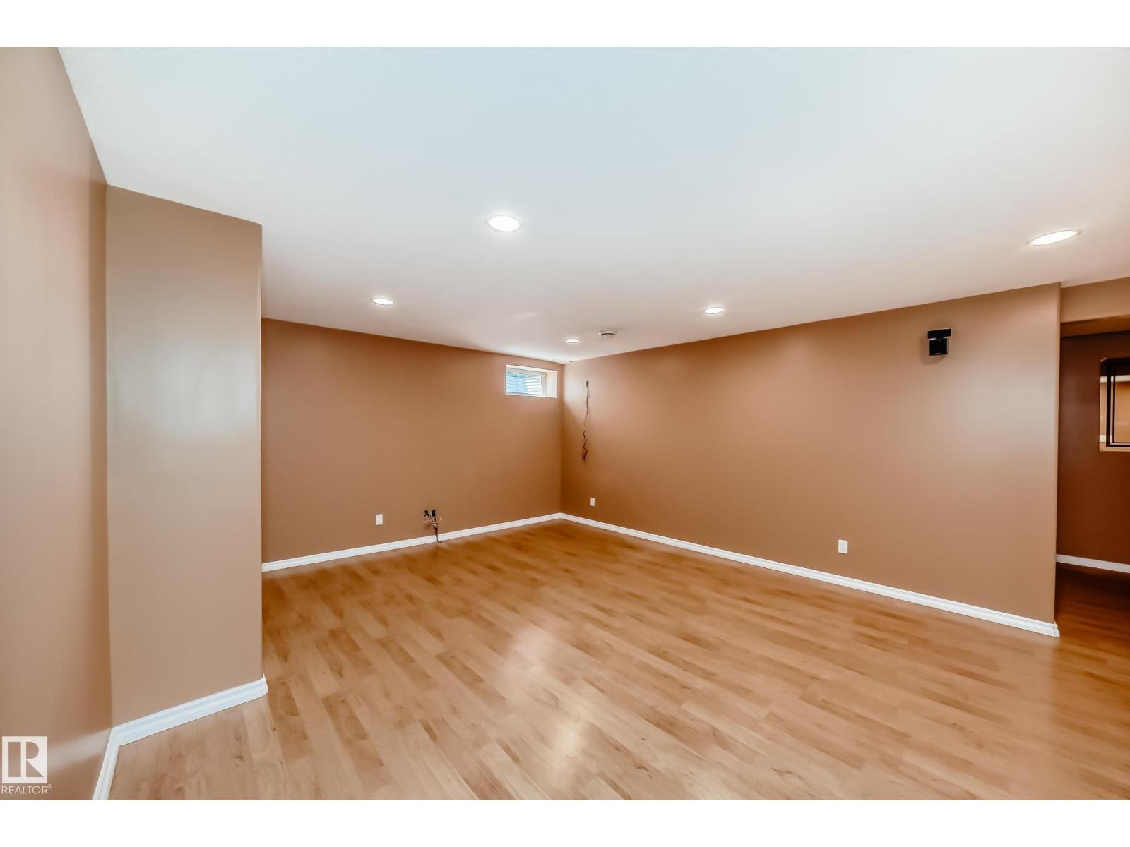 318 Darlington Cr Nw, Edmonton, Alberta  T6M 2R9 - Photo 40 - E4443822
