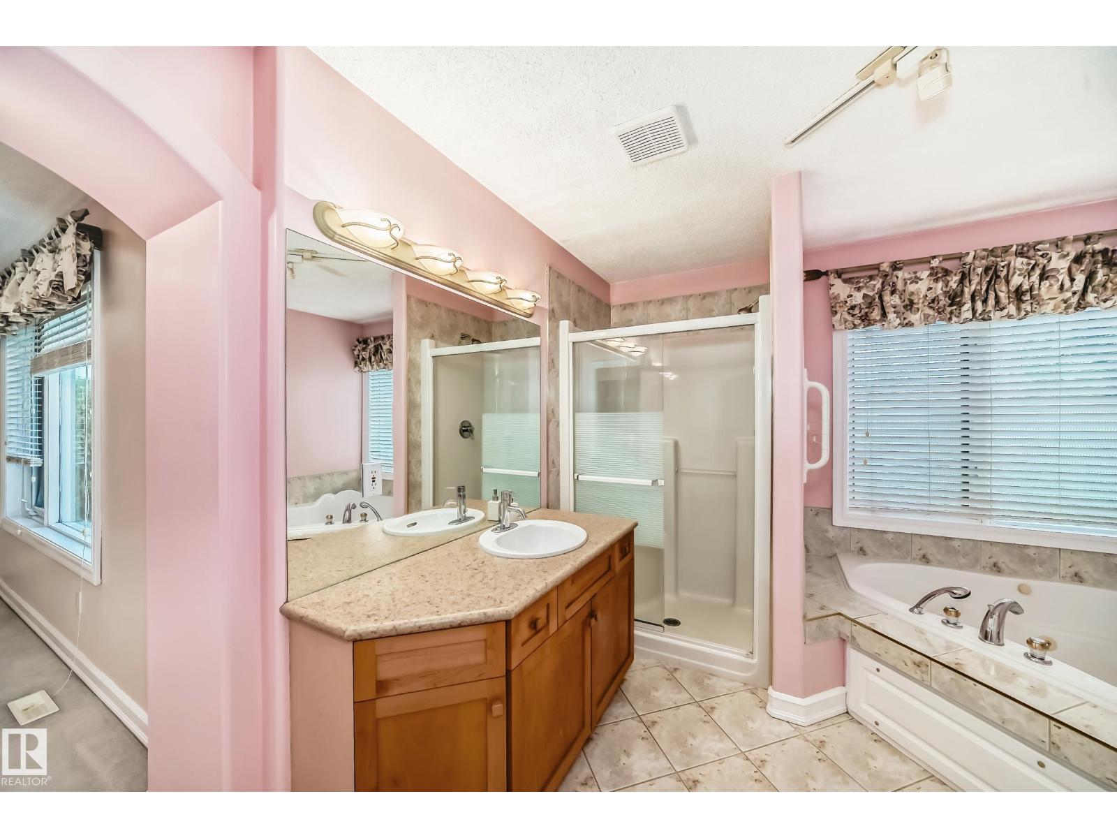 318 Darlington Cr Nw, Edmonton, Alberta  T6M 2R9 - Photo 29 - E4443822