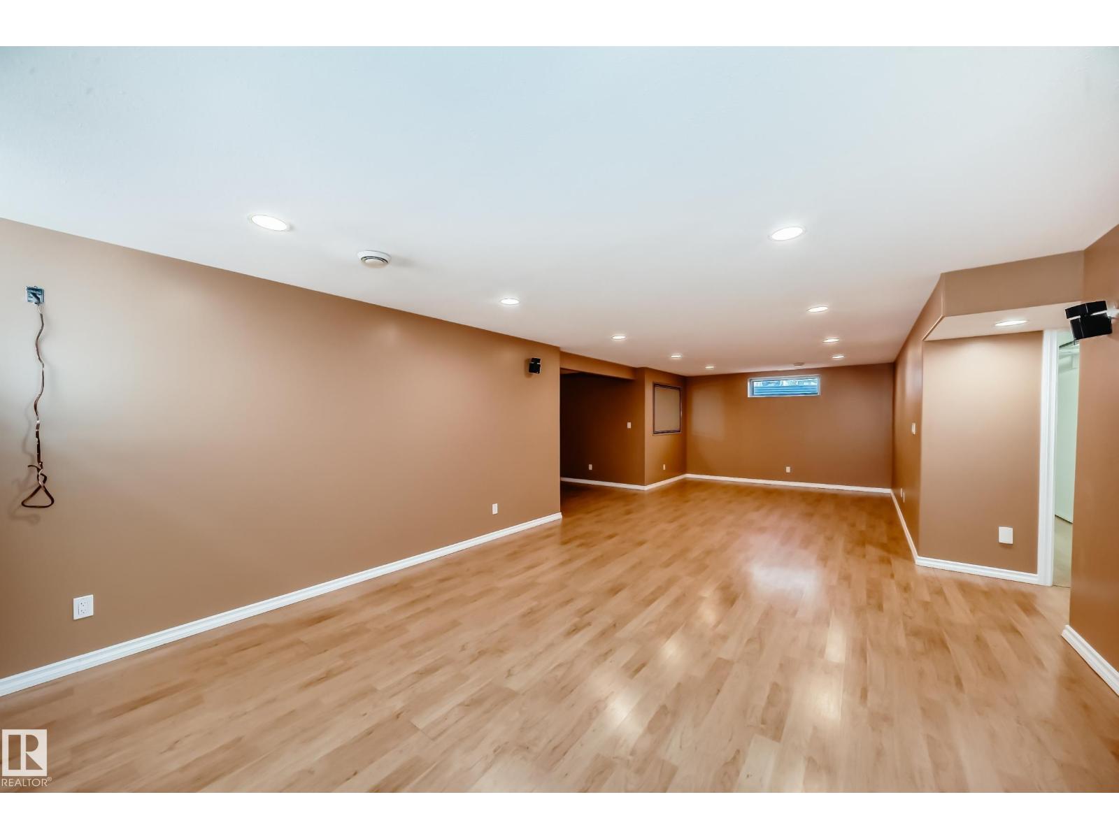 318 Darlington Cr Nw, Edmonton, Alberta  T6M 2R9 - Photo 41 - E4443822