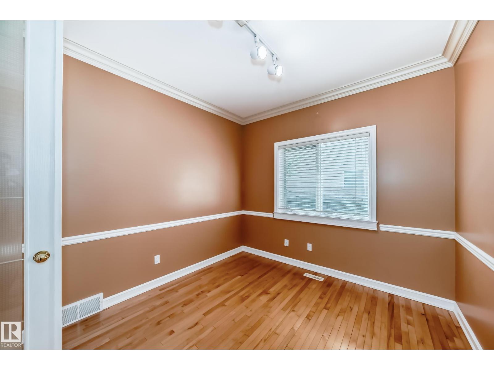 318 Darlington Cr Nw, Edmonton, Alberta  T6M 2R9 - Photo 23 - E4443822