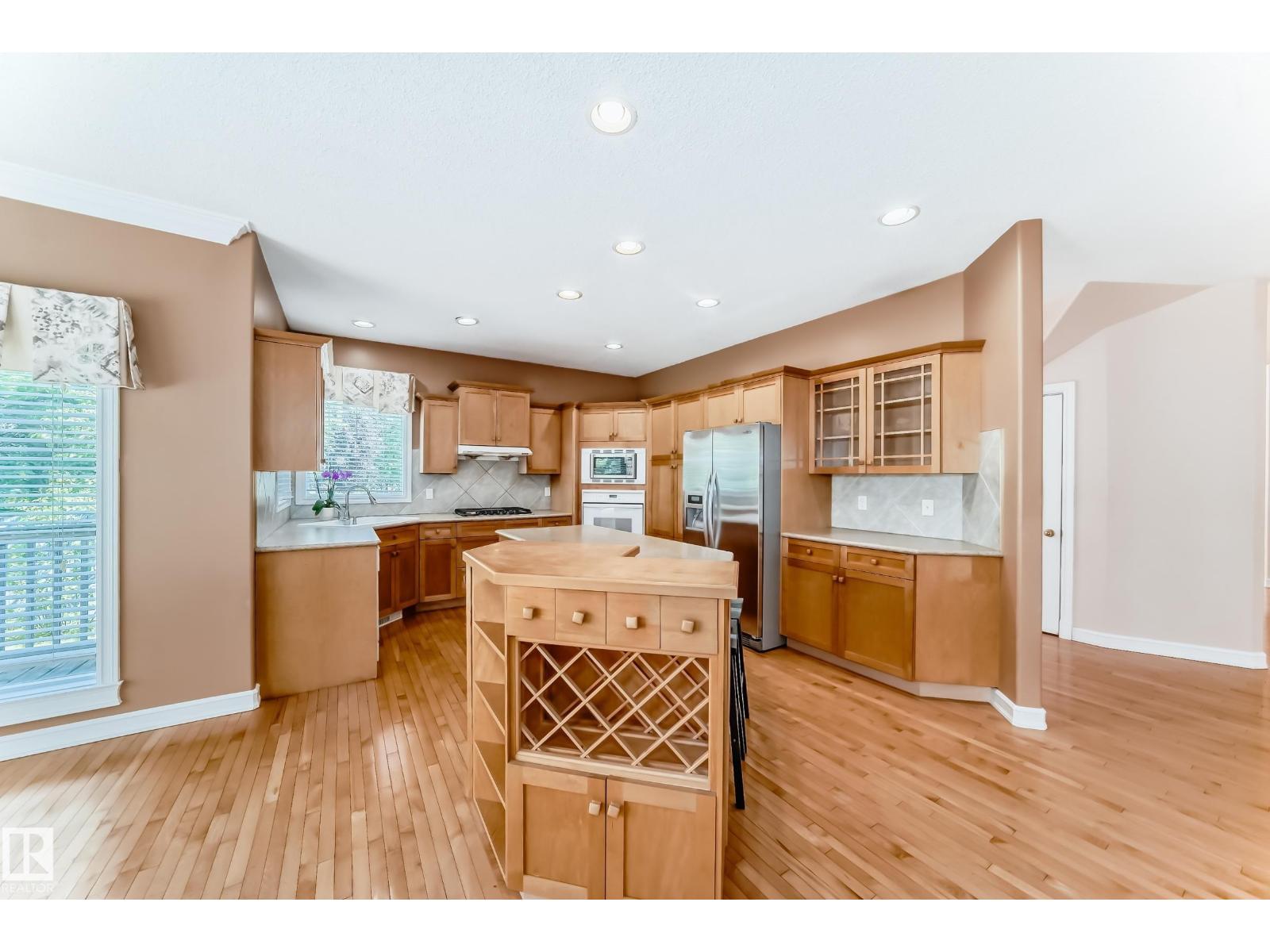 318 Darlington Cr Nw, Edmonton, Alberta  T6M 2R9 - Photo 5 - E4443822