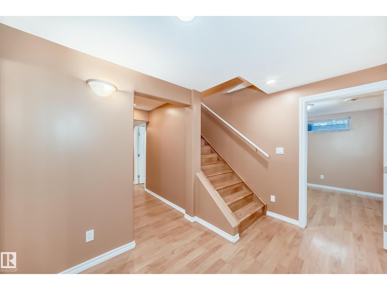 318 Darlington Cr Nw, Edmonton, Alberta  T6M 2R9 - Photo 43 - E4443822