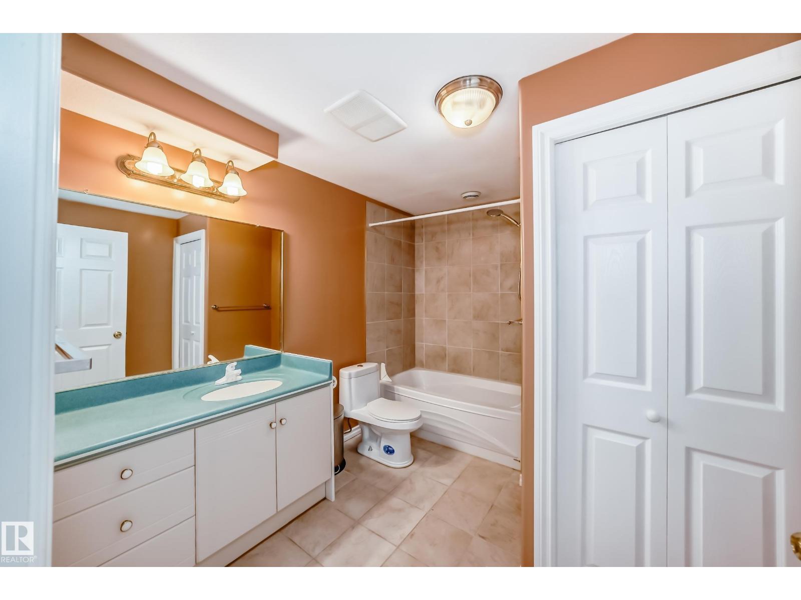 318 Darlington Cr Nw, Edmonton, Alberta  T6M 2R9 - Photo 46 - E4443822