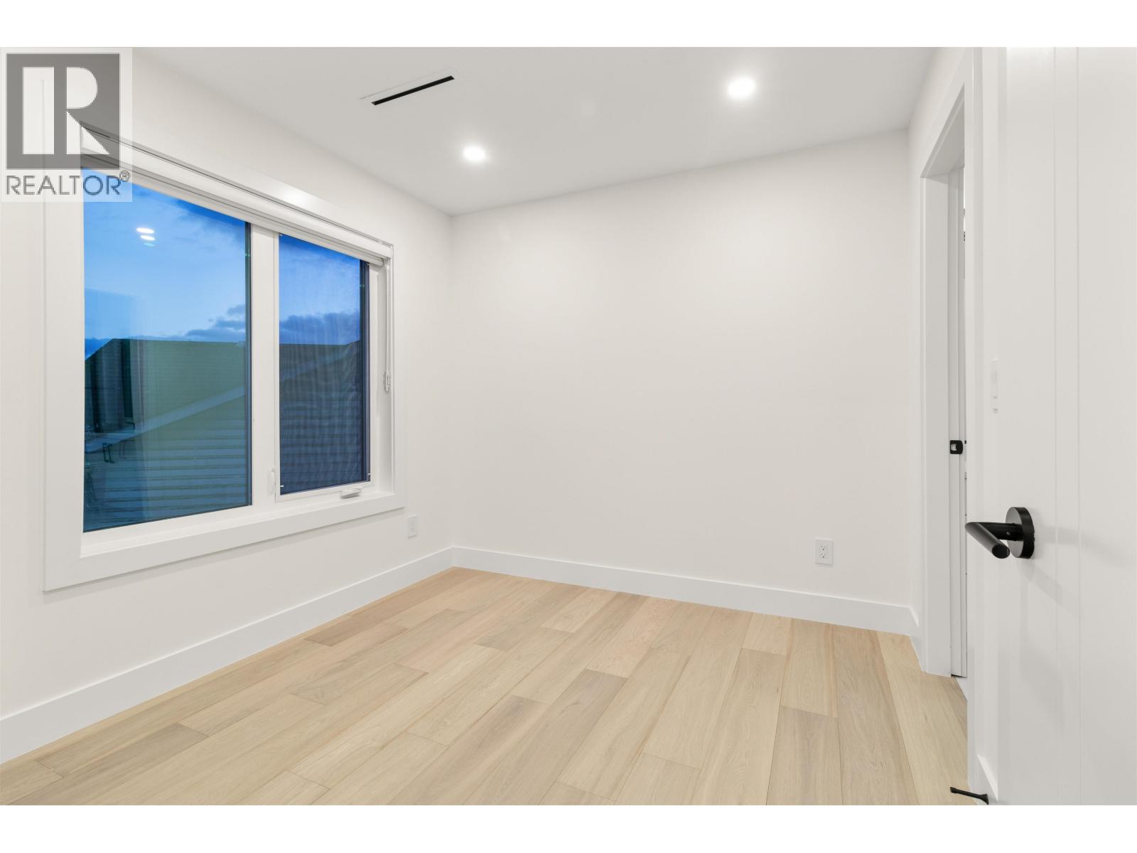 970 Laurel Court, Coquitlam, British Columbia  V3C 5M1 - Photo 31 - R3056408