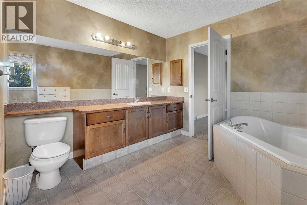 135 Panatella Close Nw, Calgary, Alberta  T3K 6C9 - Photo 26 - A2262996