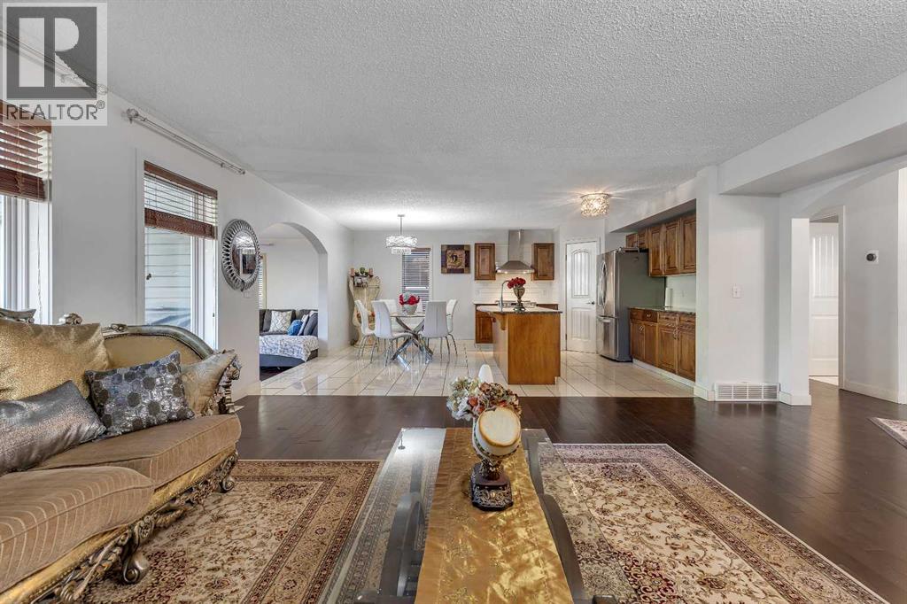 135 Panatella Close Nw, Calgary, Alberta  T3K 6C9 - Photo 10 - A2262996