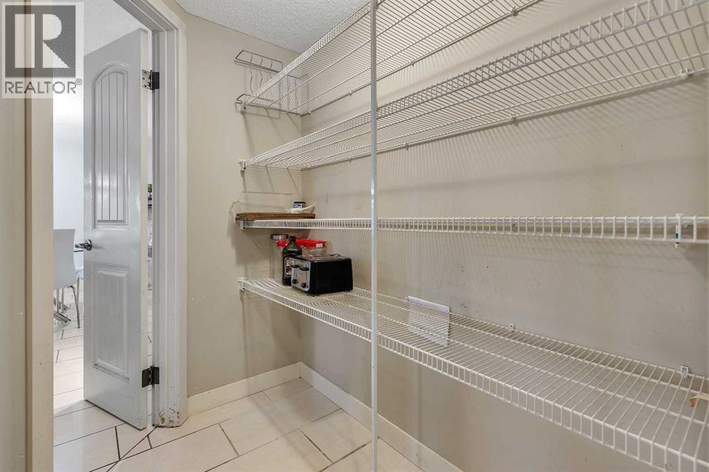 135 Panatella Close Nw, Calgary, Alberta  T3K 6C9 - Photo 17 - A2262996
