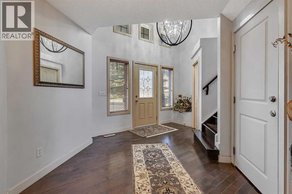 135 Panatella Close Nw, Calgary, Alberta  T3K 6C9 - Photo 6 - A2262996