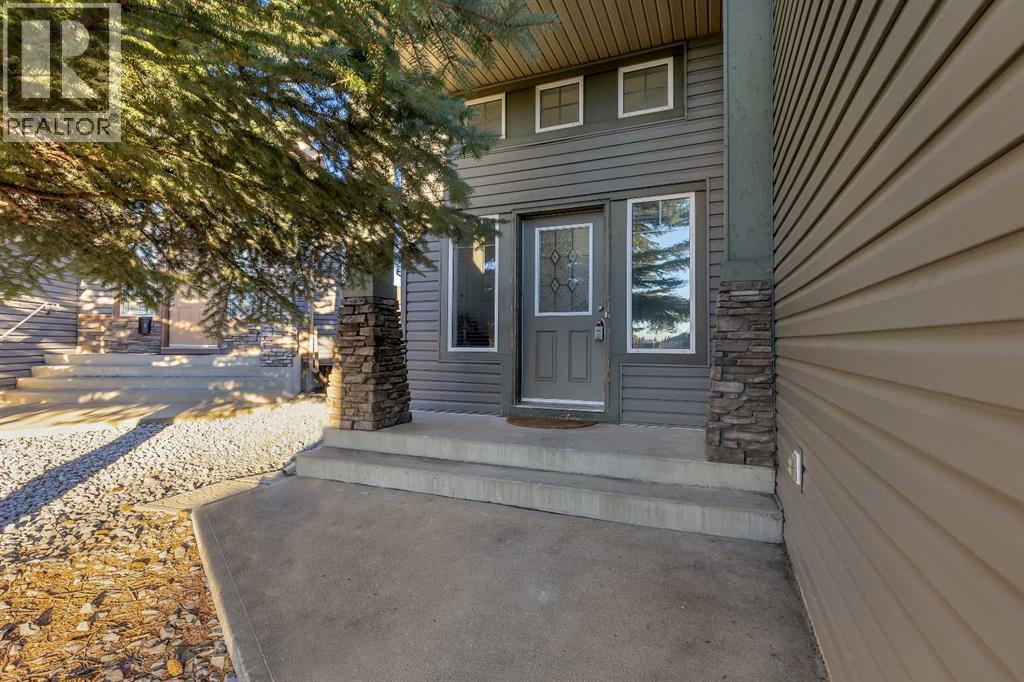 135 Panatella Close Nw, Calgary, Alberta  T3K 6C9 - Photo 5 - A2262996