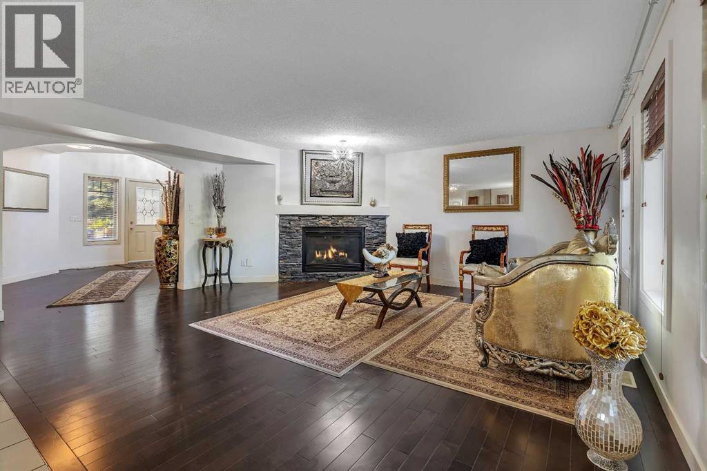 135 Panatella Close Nw, Calgary, Alberta  T3K 6C9 - Photo 9 - A2262996