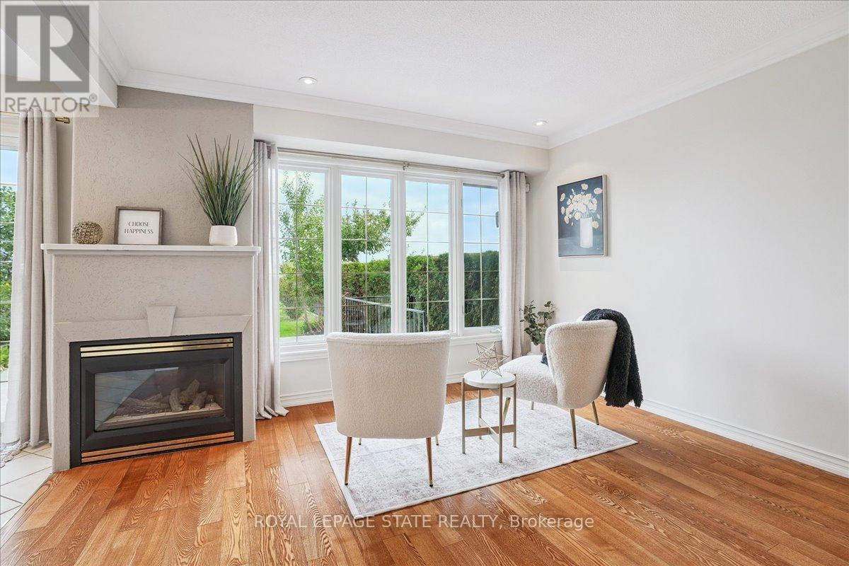 55 Edgewater Drive, Hamilton (Stoney Creek), Ontario  L8E 4Z2 - Photo 19 - X12451552