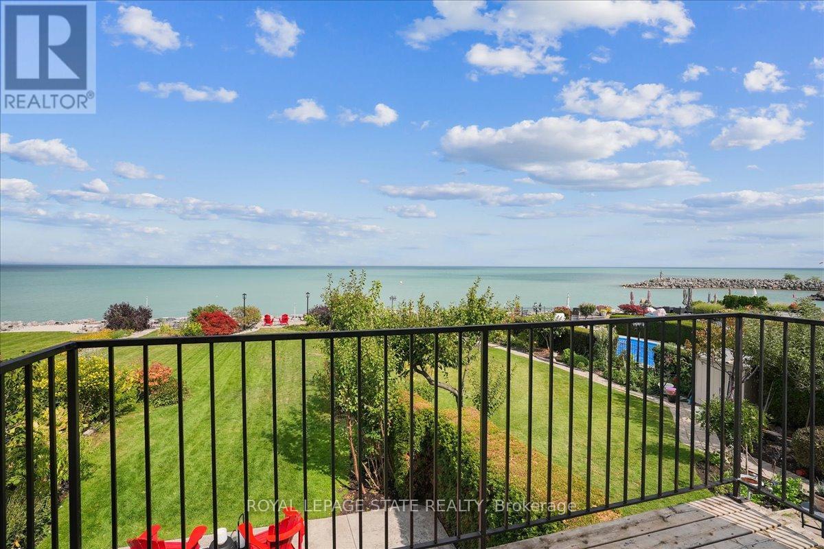 55 Edgewater Drive, Hamilton (Stoney Creek), Ontario  L8E 4Z2 - Photo 28 - X12451552