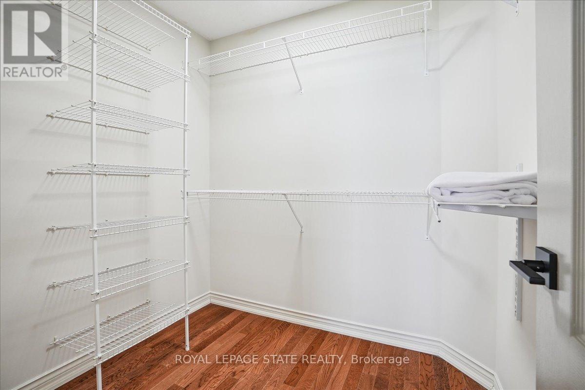 55 Edgewater Drive, Hamilton (Stoney Creek), Ontario  L8E 4Z2 - Photo 29 - X12451552