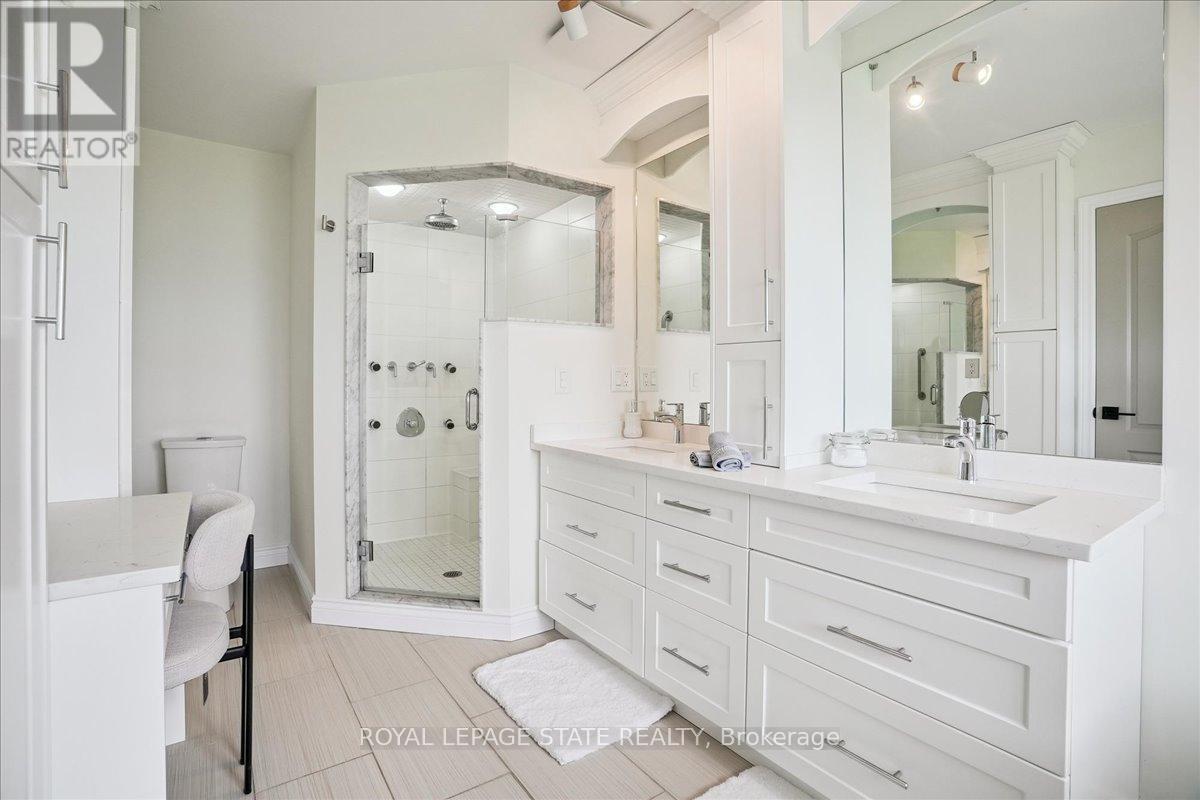 55 Edgewater Drive, Hamilton (Stoney Creek), Ontario  L8E 4Z2 - Photo 30 - X12451552