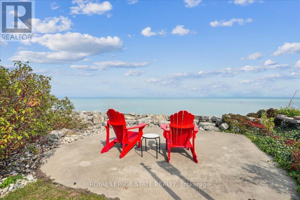 55 Edgewater Drive, Hamilton (Stoney Creek), Ontario  L8E 4Z2 - Photo 44 - X12451552