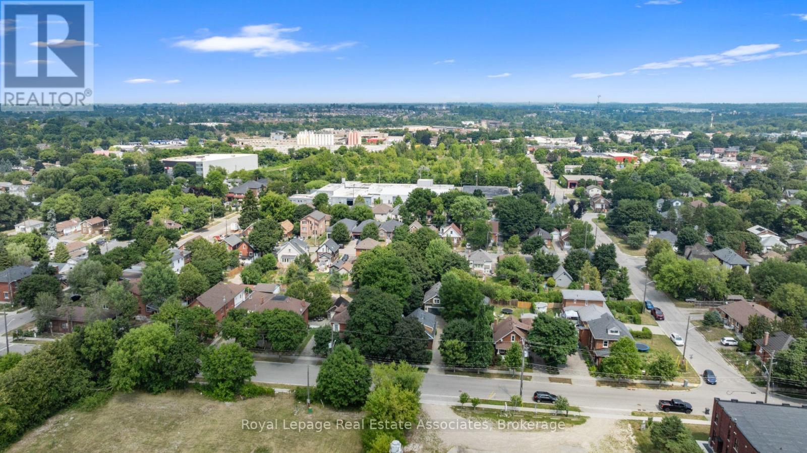 26 Steele Crescent, Guelph (St. Patrick's Ward), Ontario  N1E 0S7 - Photo 30 - X12451568